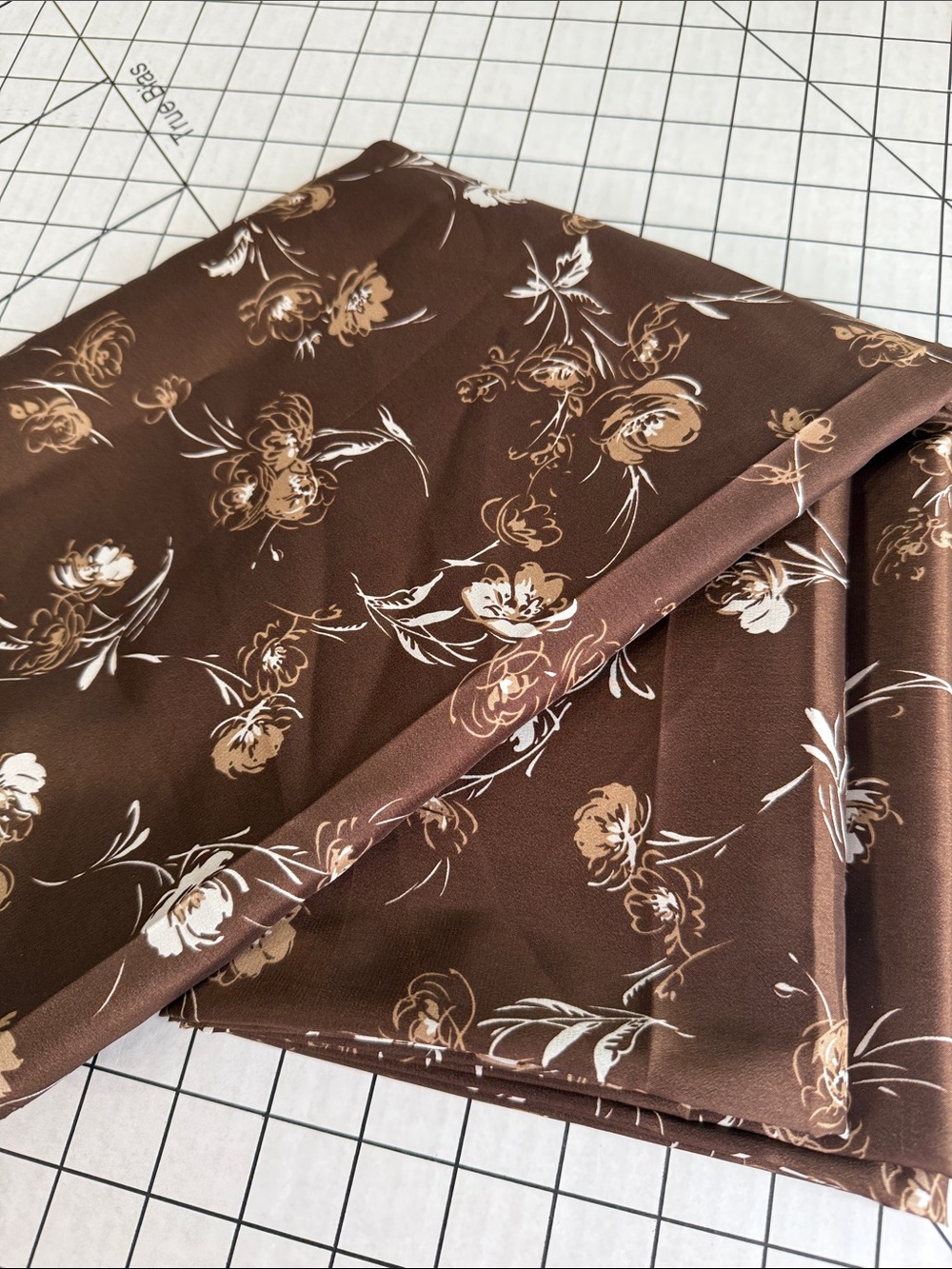 Vintage Kanebo International Collection Floral Fabric 3 Yards Brown Cream